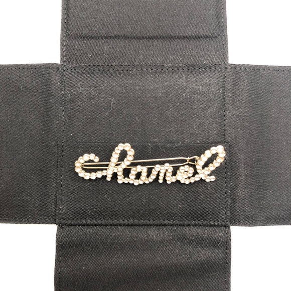 Chanel Brooch - Picture 2 of 7